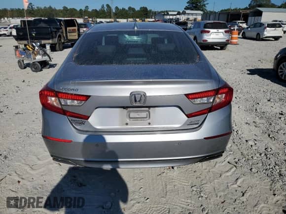 2018 Honda Accord Touring z VIN 1HGCV2F91JA006919, wystawiony jako Copart lot #82345515 z przebiegiem 128 886 mil mil oraz Szkoda całkowita • Salvage title. Historia ofert i sprzedaży dostępna na DreamBid. Obrazek 6.