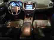 2013 Chrysler 300 C с VIN 2C3CCAET1DH711645, выставлен на аукционе Copart как лот 52899625 с пробегом 122 063 миль миль и На запчасти • Non repairable. История ставок и продаж доступна на DreamBid. Изображение 8.