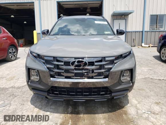 2023 Hyundai Santa Cruz Night Edition с VIN 5NTJCDAFXPH053907, выставлен на аукционе Copart как лот 61310323 с пробегом 8 321 миль миль и . История ставок и продаж доступна на DreamBid. Изображение 5.