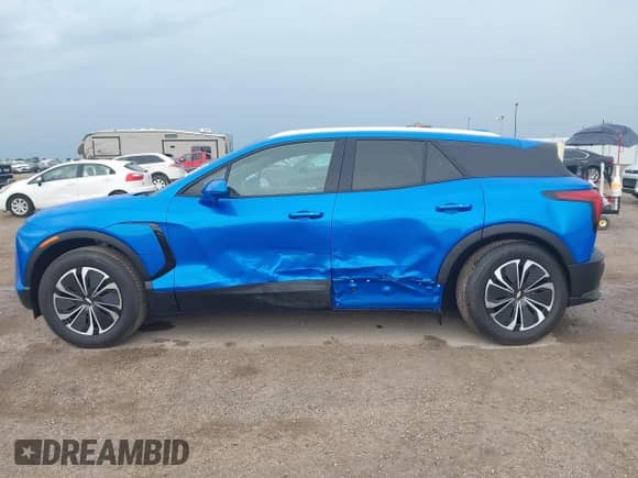 2025 Chevrolet Blazer EV AWD LT z VIN 3GNKDGRJ3SS125336, wystawiony jako IAAI lot #42445837 z przebiegiem 60 mil mil oraz . Historia ofert i sprzedaży dostępna na DreamBid. Obrazek 14.