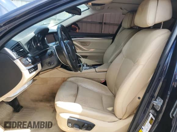 2014 BMW 5 Series 535d xDrive с VIN WBAFV3C55EDZ33359, выставлен на аукционе Copart как лот 60664615 с пробегом 126 619 миль миль и Списание • Salvage title. История ставок и продаж доступна на DreamBid. Изображение 7.