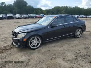 2010 Mercedes-Benz C 300 Sport с VIN WDDGF5EB9AR119236, выставлен на аукционе Copart как лот 84248125 с пробегом 309 959 миль миль и Списание • Salvage title. История ставок и продаж доступна на DreamBid. Изображение 1.
