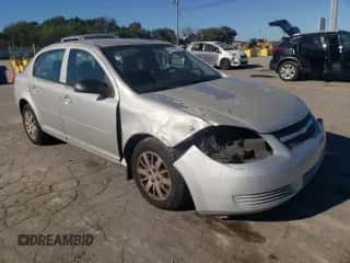 2009 Chevrolet Cobalt LS z VIN 1G1AS58H297205189, wystawiony jako Copart lot #84780875 z przebiegiem 206 655 mil mil oraz Czysty tytuł • Clean title. Historia ofert i sprzedaży dostępna na DreamBid. Obrazek 4.