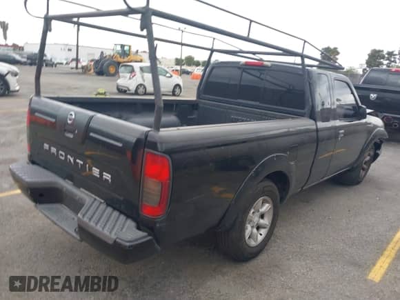 2003 Nissan Frontier XE z VIN 1N6DD26T93C444044, wystawiony jako IAAI lot #42033695 z przebiegiem 249 996 mil mil oraz . Historia ofert i sprzedaży dostępna na DreamBid. Obrazek 3.