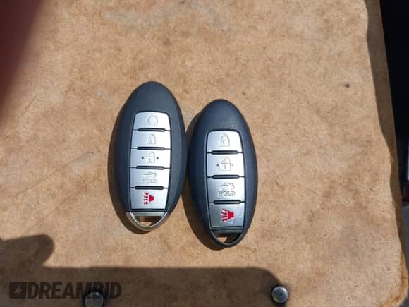 2016 Nissan Altima SR z VIN 1N4AL3AP3GC110855, wystawiony jako IAAI lot #43184710 z przebiegiem 116 391 mil mil oraz . Historia ofert i sprzedaży dostępna na DreamBid. Obrazek 11.