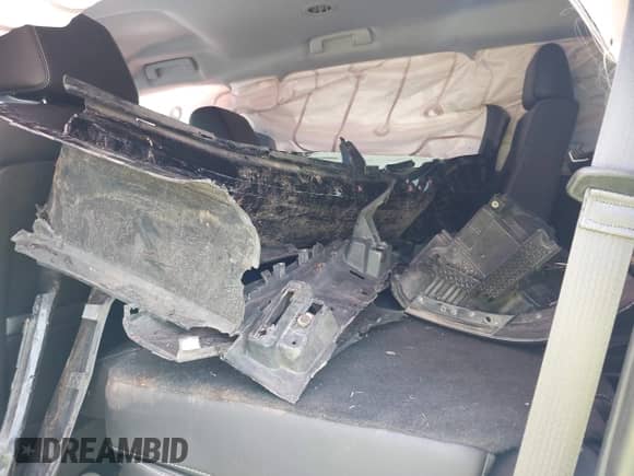 2015 Chevrolet Tahoe LT с VIN 1GNSKBKC6FR138983, выставлен на аукционе IAAI как лот 42992889 с пробегом Не указан миль и . История ставок и продаж доступна на DreamBid. Изображение 8.