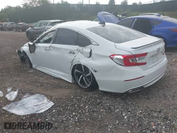 2021 Honda Accord Sport z VIN 1HGCV2F38MA016718, wystawiony jako IAAI lot #43208169 z przebiegiem 52 090 mil mil oraz . Historia ofert i sprzedaży dostępna na DreamBid. Obrazek 3.