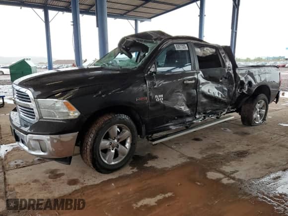2016 Ram 1500 Outdoorsman z VIN 1C6RR7TMXGS290001, wystawiony jako Copart lot #83977225 z przebiegiem 104 602 mil mil oraz Szkoda całkowita • Salvage title. Historia ofert i sprzedaży dostępna na DreamBid. Obrazek 1.