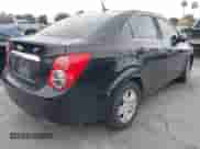 2013 Chevrolet Sonic LT с VIN 1G1JC5SB2D4178989, выставлен на аукционе IAAI как лот 41781720 с пробегом Не указан миль и . История ставок и продаж доступна на DreamBid. Изображение 4.