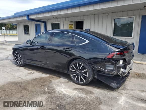 2023 Honda Accord Touring with VIN 1HGCY2F82PA026880, listed as a Copart auction lot 71723775 with 35,457 mi miles and Non repairable. Bid and sale history available at DreamBid. Image 2.