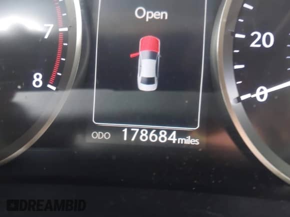 2014 Lexus IS 250 с VIN JTHCF1D26E5015446, выставлен на аукционе IAAI как лот 42916639 с пробегом 178 684 миль миль и . История ставок и продаж доступна на DreamBid. Изображение 16.