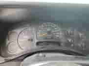 2004 GMC Sierra 1500 SLE с VIN 1GTEC14V44Z150249, выставлен на аукционе Copart как лот 75432544 с пробегом 178 359 миль миль и Списание • Salvage title. История ставок и продаж доступна на DreamBid. Изображение 9.