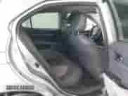 2020 Toyota Camry Hybrid XLE z VIN 4T1F31AK1LU533605, wystawiony jako IAAI lot #42790450 z przebiegiem 98 102 mil mil oraz . Historia ofert i sprzedaży dostępna na DreamBid. Obrazek 8.