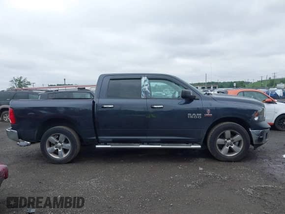 2013 Ram 1500 Big Horn z VIN 1C6RR7LT8DS661269, wystawiony jako IAAI lot #42887071 z przebiegiem 167 392 mil mil oraz . Historia ofert i sprzedaży dostępna na DreamBid. Obrazek 13.