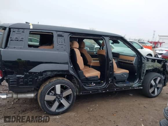 2025 Hyundai Santa Fe Limited с VIN 5NMP4DGL8SH092634, выставлен на аукционе IAAI как лот 41748178 с пробегом 1 841 миль миль и . История ставок и продаж доступна на DreamBid. Изображение 14.