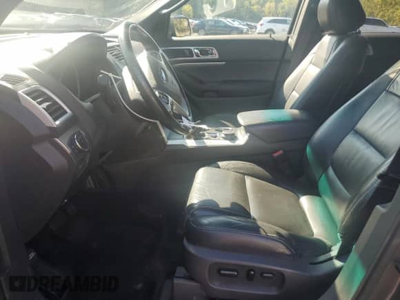 2011 Ford Explorer XLT with VIN 1FMHK8D82BGA74666, listed as a Copart auction lot 82111475 with 176,741 mi miles and Salvage title. Bid and sale history available at DreamBid. Image 7.