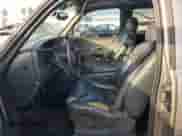 2002 GMC Sierra 1500 SLE с VIN 1GTEC19T32E124432, выставлен на аукционе Copart как лот 83583374 с пробегом Не указан миль и Списание • Salvage title. История ставок и продаж доступна на DreamBid. Изображение 7.