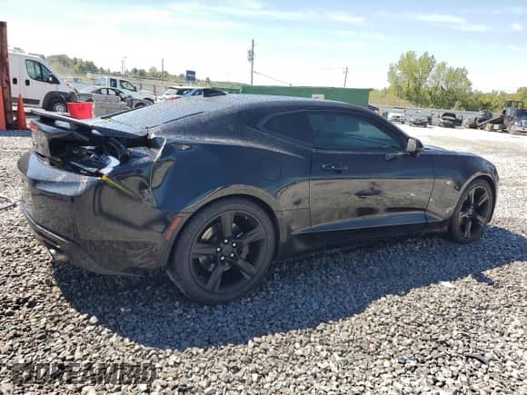 2017 Chevrolet Camaro 2SS z VIN 1G1FH1R71H0190713, wystawiony jako Copart lot #70284785 z przebiegiem 92 138 mil mil oraz Szkoda całkowita • Salvage title. Historia ofert i sprzedaży dostępna na DreamBid. Obrazek 3.
