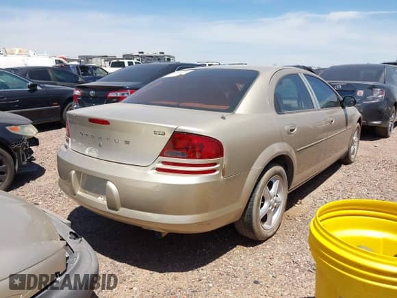 2006 Dodge Stratus SXT with VIN 1B3EL46R66N138620, listed as a IAAI auction lot 42165071 with Not provided miles and . Bid and sale history available at DreamBid. Image 4.