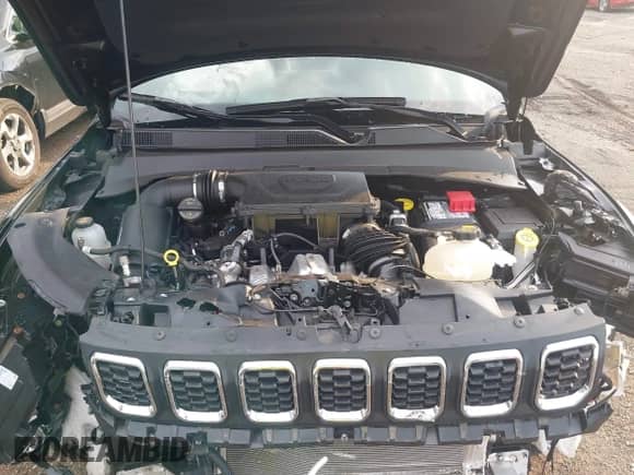2024 Jeep Compass Latitude Lux с VIN 3C4NJDFN3RT124051, выставлен на аукционе IAAI как лот 42749782 с пробегом 7 856 миль миль и . История ставок и продаж доступна на DreamBid. Изображение 10.