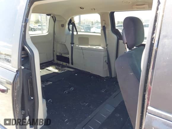 2014 Dodge Grand Caravan SXT 30th Anniversary with VIN 2C4RDGCG7ER392484, listed as a IAAI auction lot 42842133 with 163,973 mi miles and . Bid and sale history available at DreamBid. Image 8.