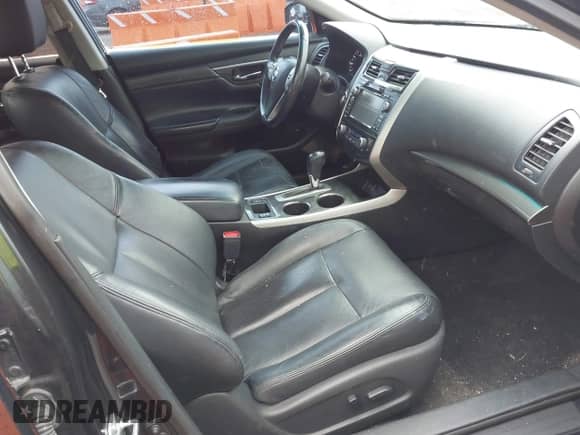 2015 Nissan Altima S с VIN 1N4AL3AP7FN348856, выставлен на аукционе IAAI как лот 43557192 с пробегом 141 476 миль миль и . История ставок и продаж доступна на DreamBid. Изображение 5.