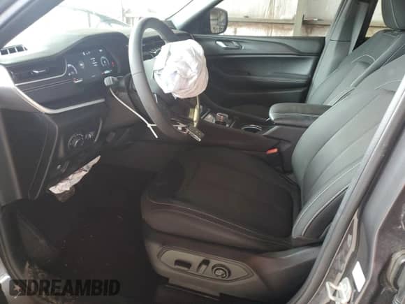 2024 Jeep Grand Cherokee Laredo X с VIN 1C4RJKAG4R8558153, выставлен на аукционе Copart как лот 56595385 с пробегом 14 266 миль миль и Списание • Salvage title. История ставок и продаж доступна на DreamBid. Изображение 7.