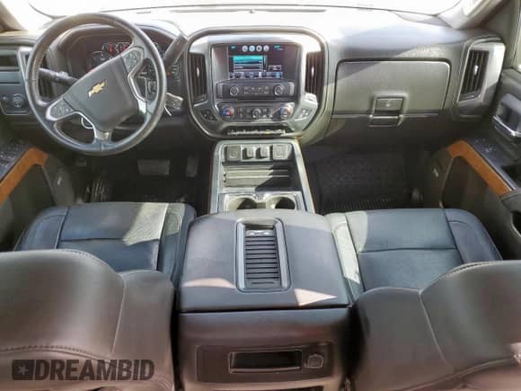 2016 Chevrolet Silverado 1500 LTZ z VIN 3GCPCSEC6GG367950, wystawiony jako Copart lot #63495475 z przebiegiem 135 067 mil mil oraz Szkoda całkowita • Salvage title. Historia ofert i sprzedaży dostępna na DreamBid. Obrazek 8.
