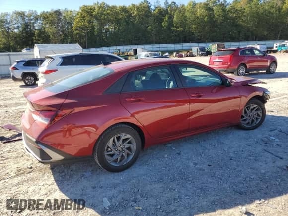 2024 Hyundai Elantra SEL with VIN KMHLM4DG4RU740376, listed as a Copart auction lot 86698385 with 26,333 mi miles and Salvage title. Bid and sale history available at DreamBid. Image 3.