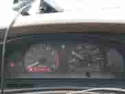 1993 Toyota Camry LE z VIN 4T1SK12E8PU307495, wystawiony jako IAAI lot #42265324 z przebiegiem 296 381 mil mil oraz . Historia ofert i sprzedaży dostępna na DreamBid. Obrazek 7.