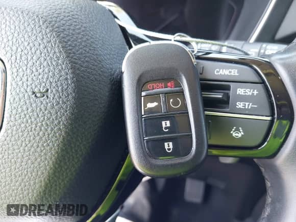 2023 Honda Pilot Touring z VIN 5FNYG2H72PB000671, wystawiony jako IAAI lot #43018124 z przebiegiem 55 569 mil mil oraz . Historia ofert i sprzedaży dostępna na DreamBid. Obrazek 11.