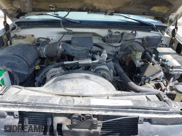 1998 Chevrolet Tahoe with VIN 3GNEK18R4WG141013, listed as a IAAI auction lot 42268580 with 226,330 mi miles and . Bid and sale history available at DreamBid. Image 10.