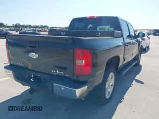 2007 Chevrolet Silverado 1500 1LT with VIN 3GCEC13J87G538488, listed as a IAAI auction lot 43034461 with 260,295 mi miles and . Bid and sale history available at DreamBid. Image 4.