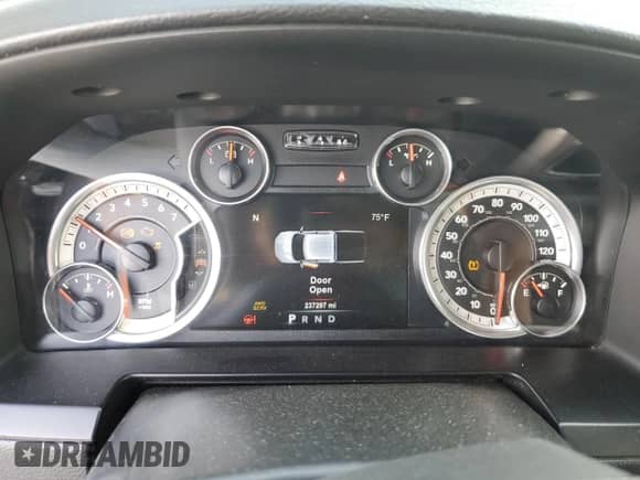 2015 Ram 1500 с VIN 1C6RR7JG8FS746783, выставлен на аукционе Copart как лот 80501295 с пробегом 237 297 миль миль и Списание • Salvage title. История ставок и продаж доступна на DreamBid. Изображение 9.