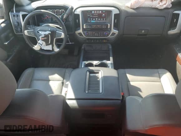 2017 GMC Sierra 1500 SLT z VIN 1GTV2NEJ6HZ158879, wystawiony jako Copart lot #70615824 z przebiegiem 63 818 mil mil oraz Czysty tytuł • Clean title. Historia ofert i sprzedaży dostępna na DreamBid. Obrazek 8.