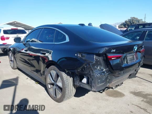 2024 BMW i4 eDrive40 с VIN WBY73AW06RFS52041, выставлен на аукционе IAAI как лот 41320110 с пробегом 21 810 миль миль и . История ставок и продаж доступна на DreamBid. Изображение 3.