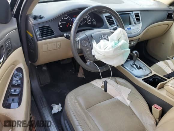 2011 Hyundai Genesis с VIN KMHGC4DE4BU117462, выставлен на аукционе Copart как лот 84875735 с пробегом 247 807 миль миль и Списание • Salvage title. История ставок и продаж доступна на DreamBid. Изображение 8.