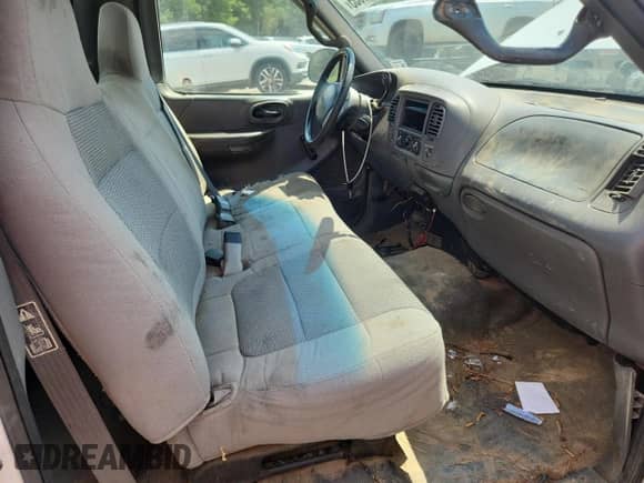 2001 Ford F-150 XL with VIN 1FTRF17W01NB97181, listed as a Copart auction lot 71320955 with Not provided miles and Salvage title. Bid and sale history available at DreamBid. Image 7.