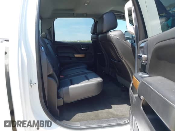 2015 Chevrolet Silverado 2500HD LTZ с VIN 1GC1KWEG3FF554288, выставлен на аукционе IAAI как лот 42889855 с пробегом 208 965 миль миль и . История ставок и продаж доступна на DreamBid. Изображение 8.