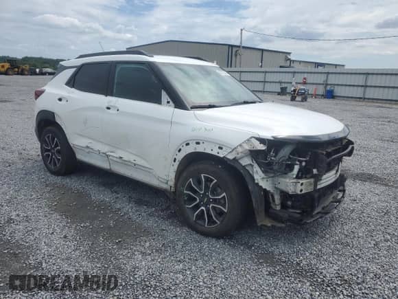 2021 Chevrolet TrailBlazer ACTIV with VIN KL79MSSL3MB138993, listed as a Copart auction lot 67273585 with 120,601 mi miles and Salvage title. Bid and sale history available at DreamBid. Image 4.