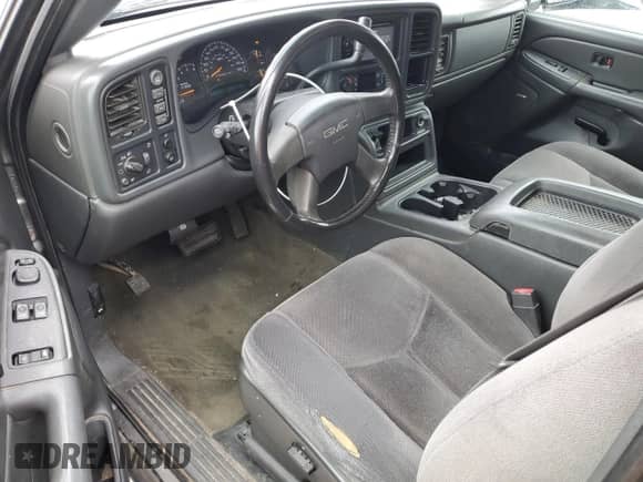 2007 GMC Sierra 1500 SLE1 with VIN 1GTEK19B67Z138612, listed as a Copart auction lot 53272235 with 151,527 mi miles and Clean title. Bid and sale history available at DreamBid. Image 8.