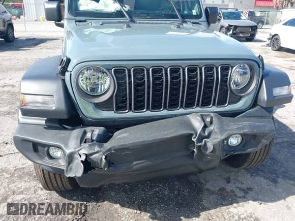 2024 Jeep Wrangler Willys с VIN 1C4PJXDG8RW334590, выставлен на аукционе IAAI как лот 42483813 с пробегом 8 575 миль миль и . История ставок и продаж доступна на DreamBid. Изображение 6.