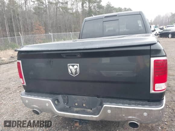 2016 Ram 1500 Limited z VIN 1C6RR7WM4GS125993, wystawiony jako IAAI lot #41394198 z przebiegiem 113 681 mil mil oraz . Historia ofert i sprzedaży dostępna na DreamBid. Obrazek 17.