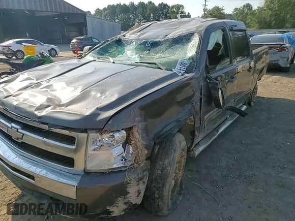 2011 Chevrolet Silverado 1500 LS z VIN 3GCPCREA4BG101987, wystawiony jako Copart lot #80147265 z przebiegiem 175 913 mil mil oraz Szkoda całkowita • Salvage title. Historia ofert i sprzedaży dostępna na DreamBid. Obrazek 13.