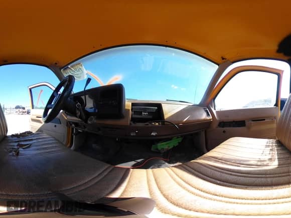 1988 Chevrolet Silverado 2500 с VIN 1GCFC24H4JZ186099, выставлен на аукционе IAAI как лот 42067699 с пробегом 174 023 миль миль и . История ставок и продаж доступна на DreamBid. Изображение 18.