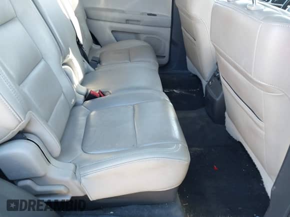 2011 Ford Explorer XLT с VIN 1FMHK8D80BGA25563, выставлен на аукционе IAAI как лот 43414845 с пробегом 264 063 миль миль и . История ставок и продаж доступна на DreamBid. Изображение 8.