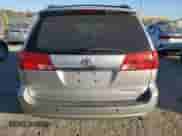 2004 Toyota Sienna XLE z VIN 5TDZA22C64S102641, wystawiony jako Copart lot #85000295 z przebiegiem 187 481 mil mil oraz Czysty tytuł • Clean title. Historia ofert i sprzedaży dostępna na DreamBid. Obrazek 6.