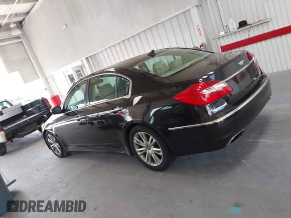 2014 Hyundai Genesis 3.8L с VIN KMHGC4DD9EU266185, выставлен на аукционе IAAI как лот 43043512 с пробегом 80 643 миль миль и . История ставок и продаж доступна на DreamBid. Изображение 14.