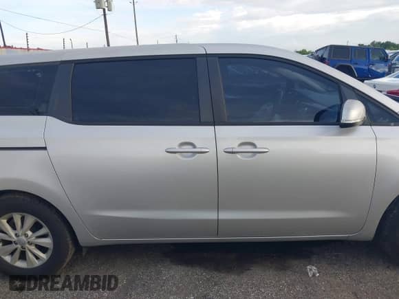 2016 Kia Sedona L с VIN KNDMA5C19G6206456, выставлен на аукционе IAAI как лот 42684570 с пробегом 69 471 миль миль и . История ставок и продаж доступна на DreamBid. Изображение 13.