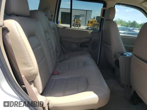 2005 Ford Explorer XLT with VIN 1FMZU63K75UA93316, listed as a Copart auction lot 61532905 with 187,189 mi miles and Salvage title. Bid and sale history available at DreamBid. Image 11.